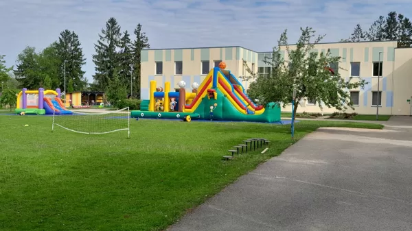 Ieskandinām VASARIŅU!