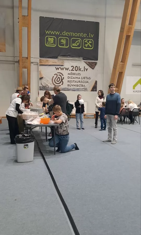 Piparkūku rotāšana